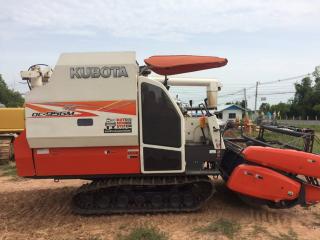 ขายรถเกี่ยวข้าวKUBOTA DC95ทำงานน้อยพัน ชม. ช่วงล่างเต็ม เอกสารเล่มทะเบียนครบ 