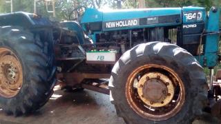 ขายรถไถNEWHOLLAND 6640 เอกสารทะเบียน 2เพลา ดันหน้า ผานหลัง