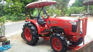 ขายรถไถKUBOTA L4708ทำงาน1092 อุปกรณ์ดันหน้า ผานหลังเครื่องเดิมช่วงล่างดี ทะเบียนครบ