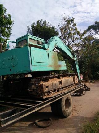 ขายรถขุดแบ็คโค KOBELCO SK60-1 เครื่องอีซูซุ100แรง ทำงานปกติ