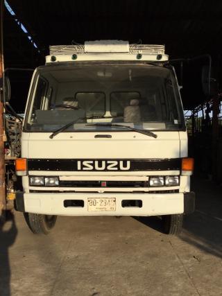 Isuzu. Rocky 145 แรงม้า รถบรรทุก. 6 ล้อ  