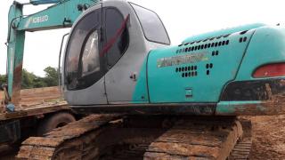 ขายรถขุดแบ็คโค kobelco SK200-5มาร์คไฟว์ธรรมดาไฟฟ้าครบ ช่วงล่างดี สภาพทำงานทุกวัน  