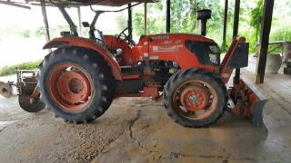 ขายรถไถ KUBOTA M7040 ปี51สภาพสวย เครื่องเดิม อุปกรณ์ดันหน้า ผานหลัง6 เอกสารเล่มทะเบียนครบ 