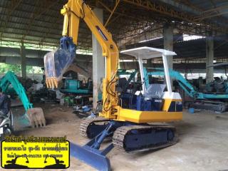  ขายด่วน รถแบคโฮ ขุด-ดัน KOMATSU PC20-5 พร้อมทำสีเก็บรายละเอียด พร้อมลงงาน ระบบทำงานไว เครื่องสวย มีเอกสารใบซื้อขาย   ราคา 250,000 ฿ (ต่อรองได้)  สนใจติดต่อ วัชรัตน์ รุ่งเรืองแทรคเตอร์ {ช่างบาส} โทร:092-5768909 096-5411713  {สนใจติดต่อเจ้าของโดยตรงรถราคาถ