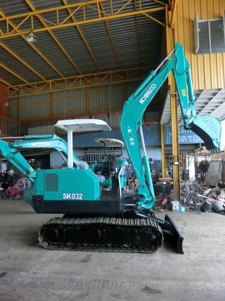 ขายด่วน KOBELCO SK032 เก่านอกแท้ญี่ปุ่น ไม่เคยใช้ในไทย ระบบไว เครื่องสวย มีเอกสารใบอินวอย และ ใบซื้อขาย