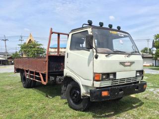 ขาย HINO KM 779 เครื่อง 117 แรง ยาว 5.50 ปี 1991 - 2534 รถห้าง มีช่องติดเครนแล้ว